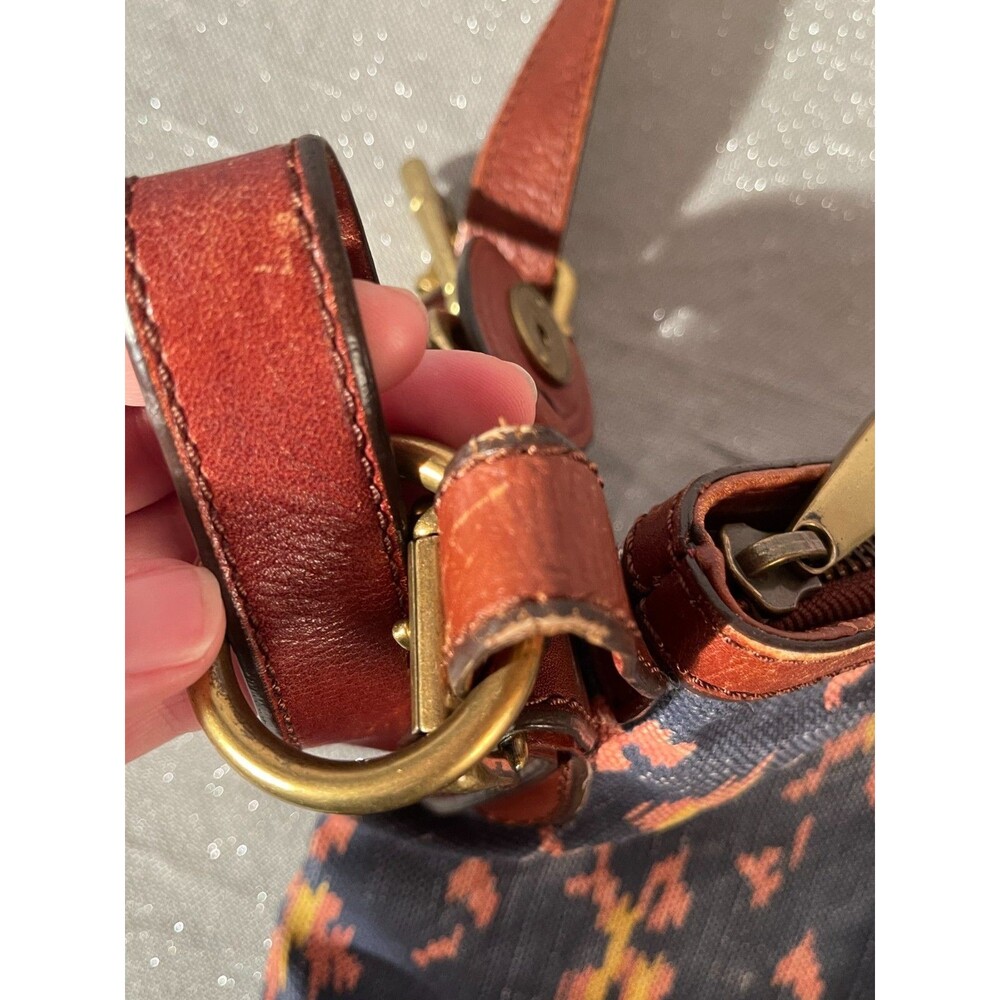 Vintage Y2K Fossil Maddox Tapestry Leather Crossbody Bag Boho Floral Key Charm - Picture 6 of 8